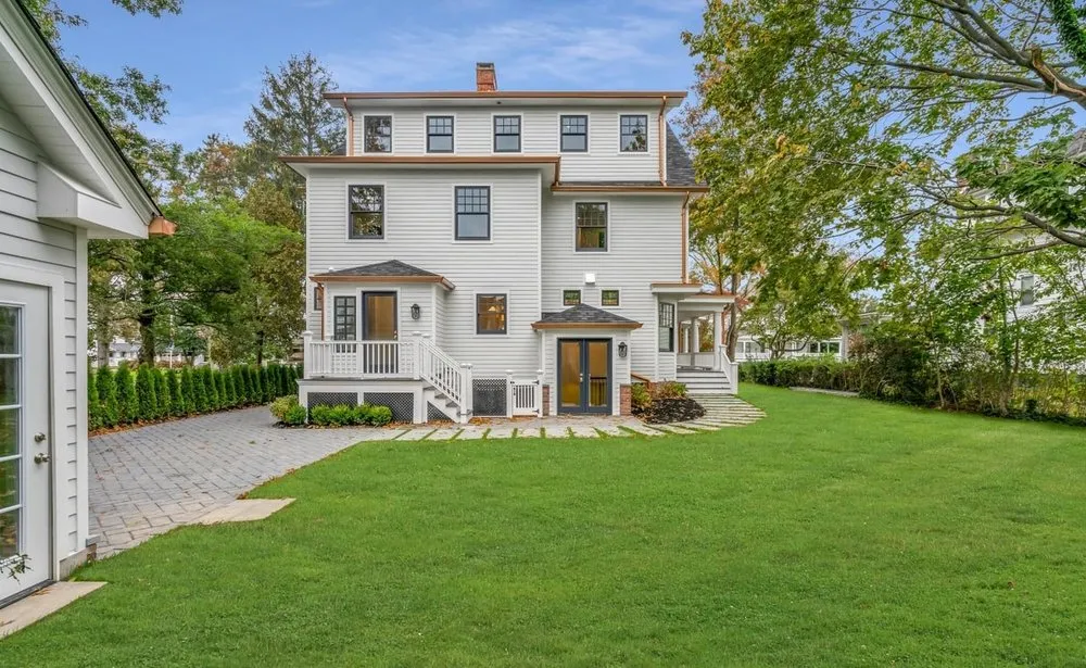 Slide of American Dream Remodeling LLC