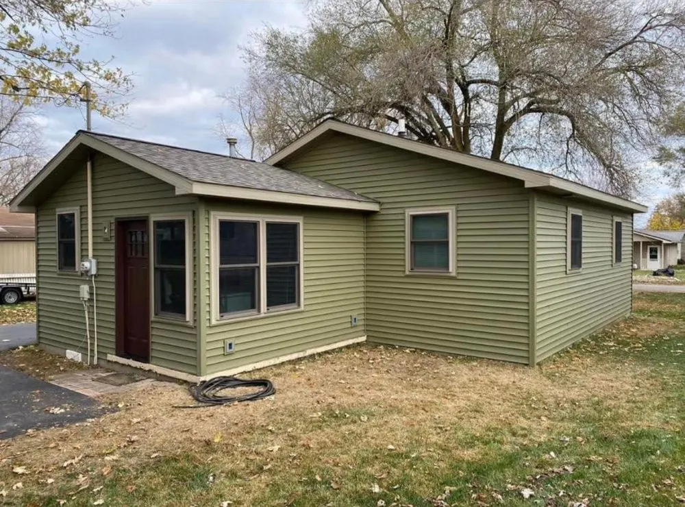 Slide of American Eagle Roofing And Construction