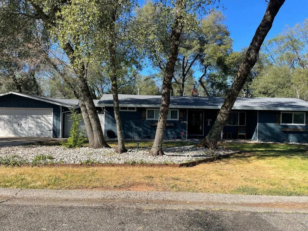 Slide of American Eagle Roofing