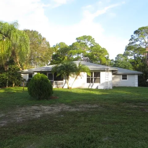 Trusted roof replacement in Loxahatchee, FL by American One Roofing