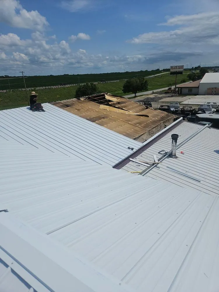 Top-rated metal roofing installation experts serving Stewartsville, MO - American Patriots Roofing