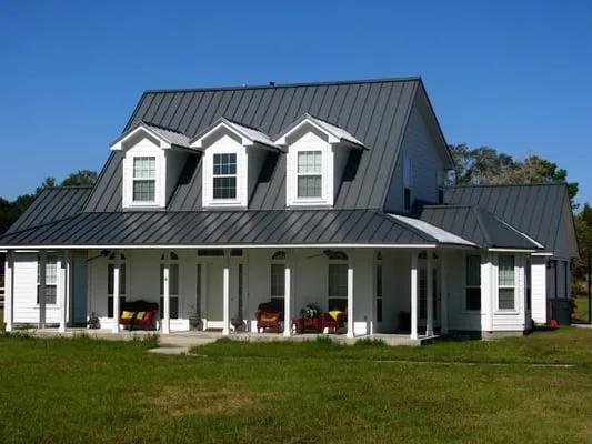American Quality Remodeling Logo