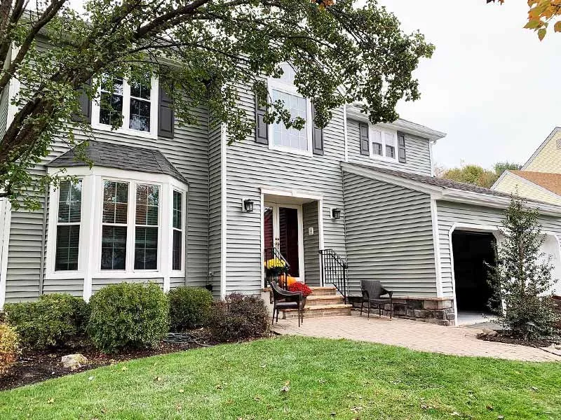 Slide of American Quality Roofing and Siding