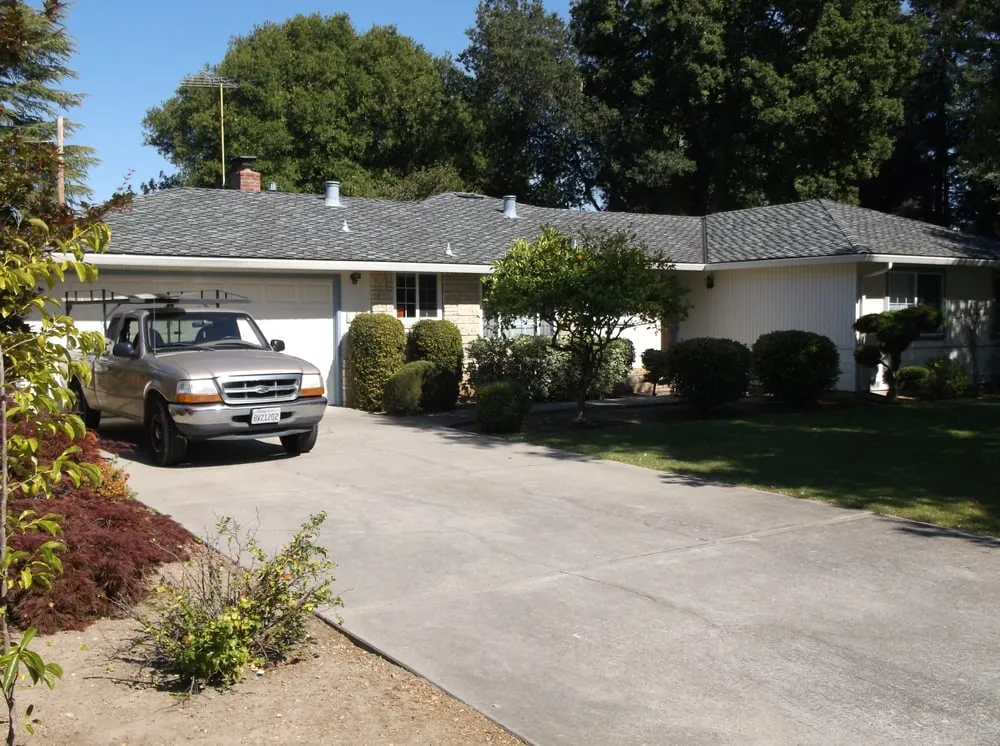 Slide of American Quality Roofing