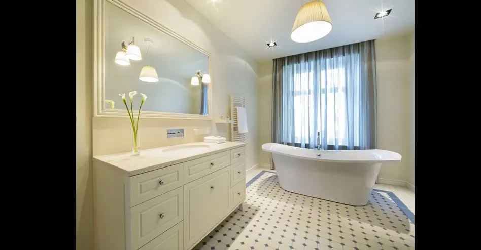 Slide of American Renovation & Repairs