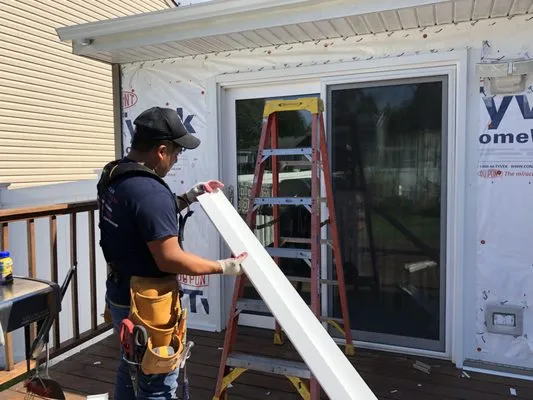 American Restoration Group Logo