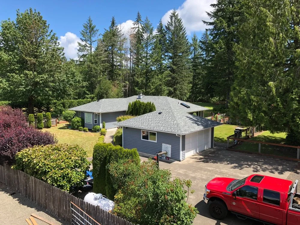 Slide of American Roofing & Construction