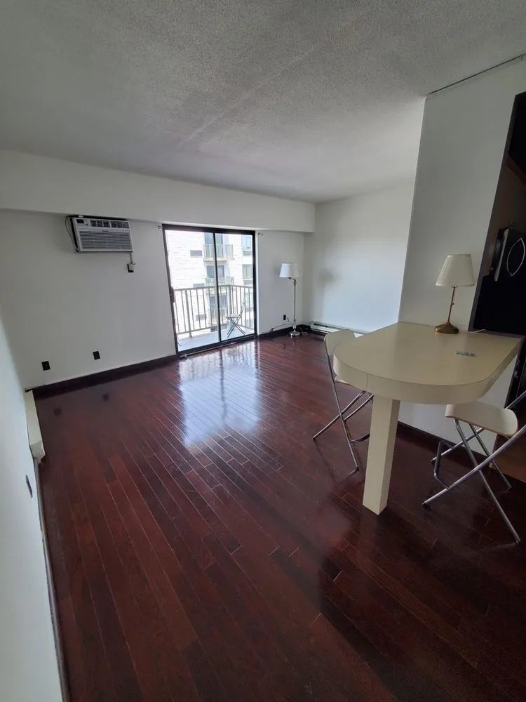 Slide of American Supreme Construction