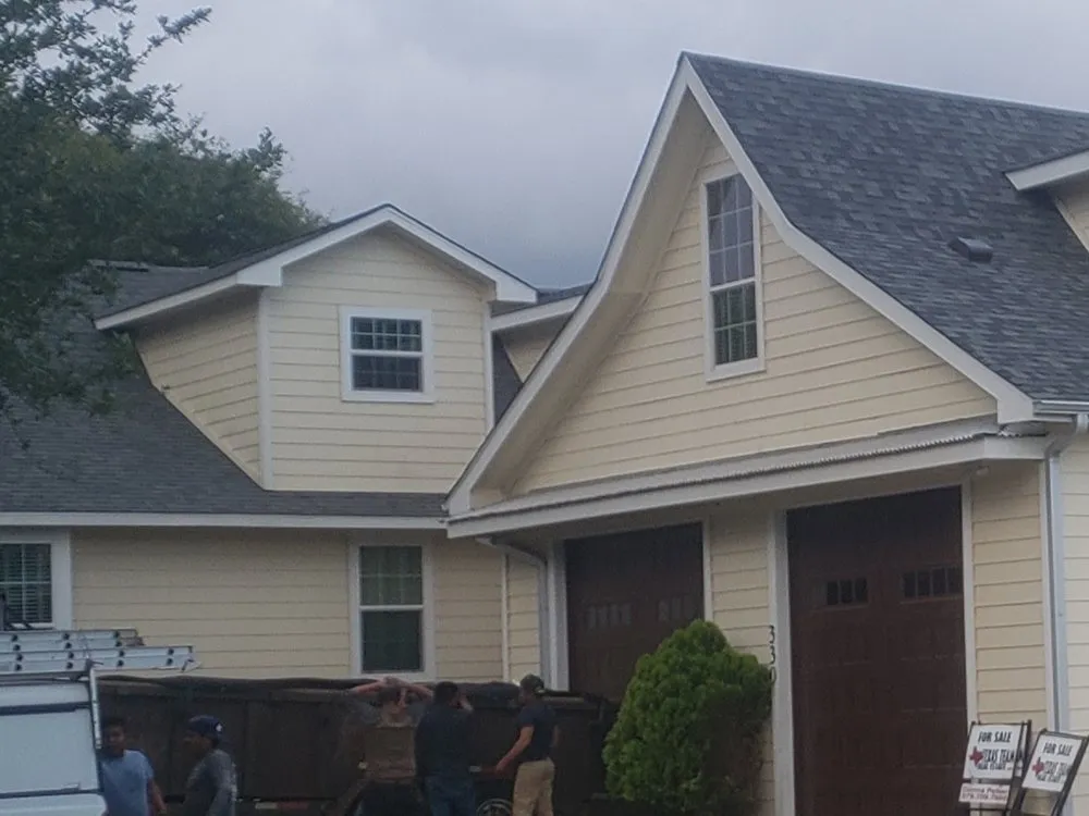 Slide of Ameripro Contractors