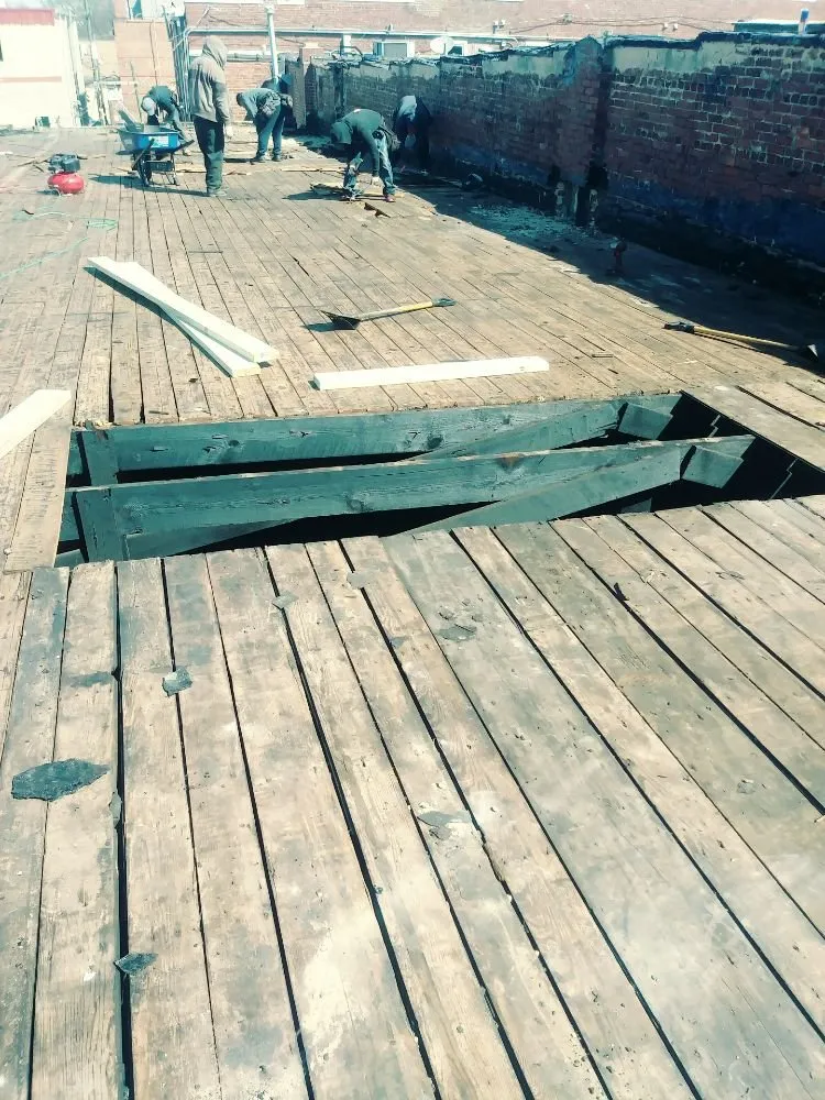 Slide of Amigo Roofing