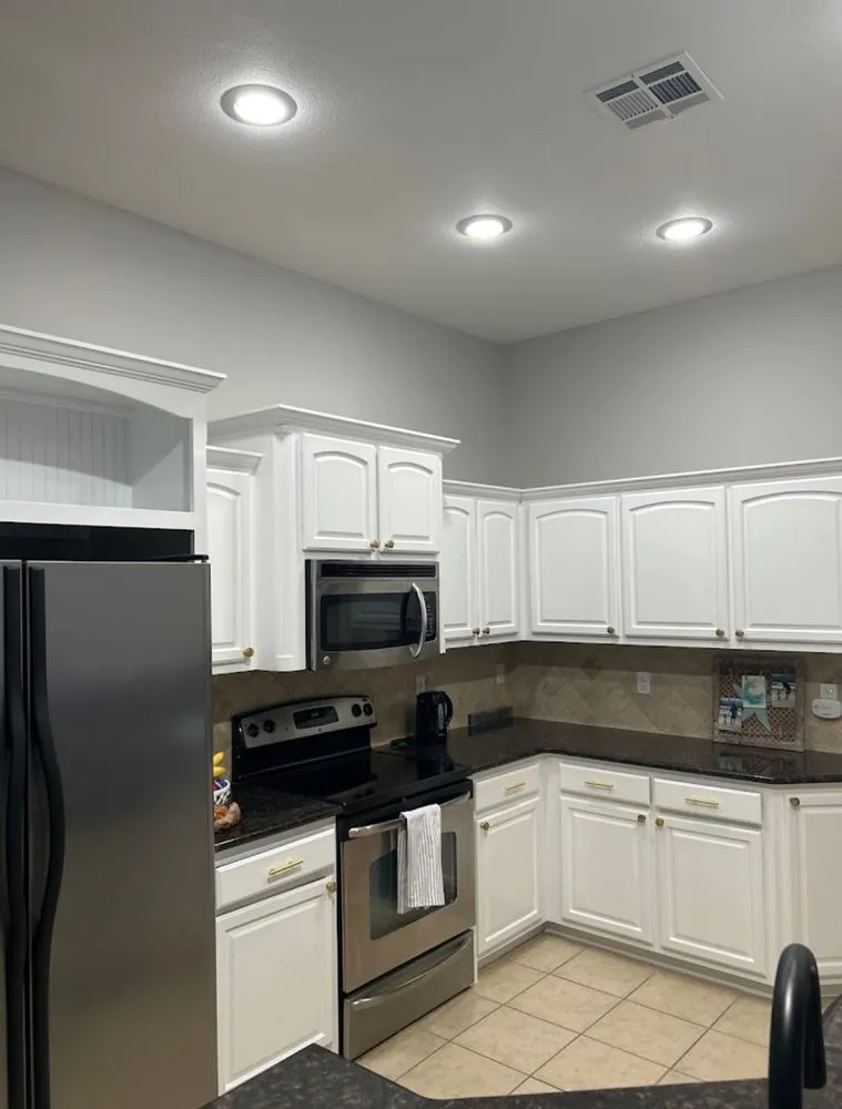 Slide of Amigos Paintings