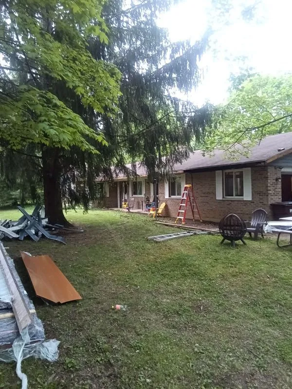 Slide of Amish Craftsman