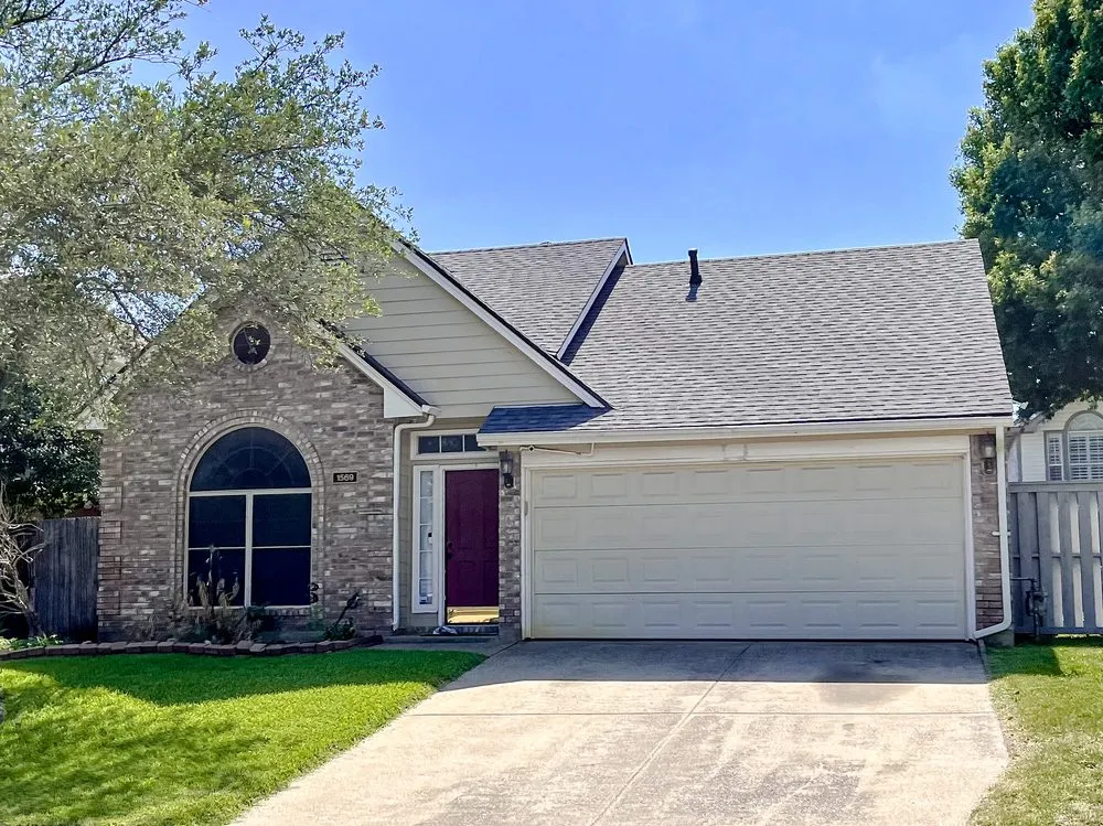 Slide of Amity Roofing