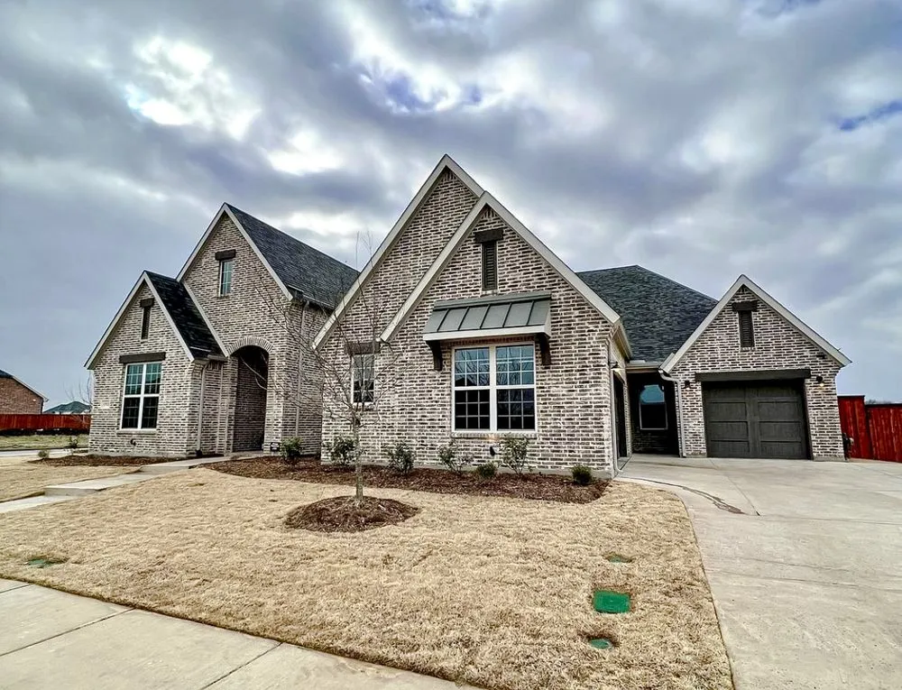 Slide of Amity Roofing