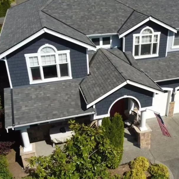 Slide of Amor Roofing