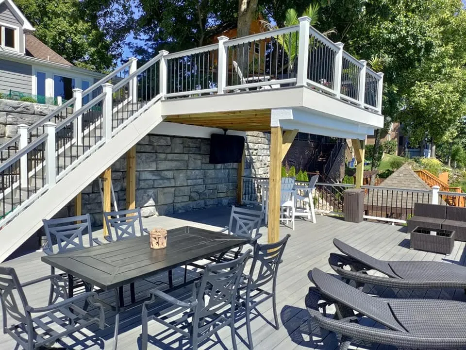 Slide of Amparan Construction