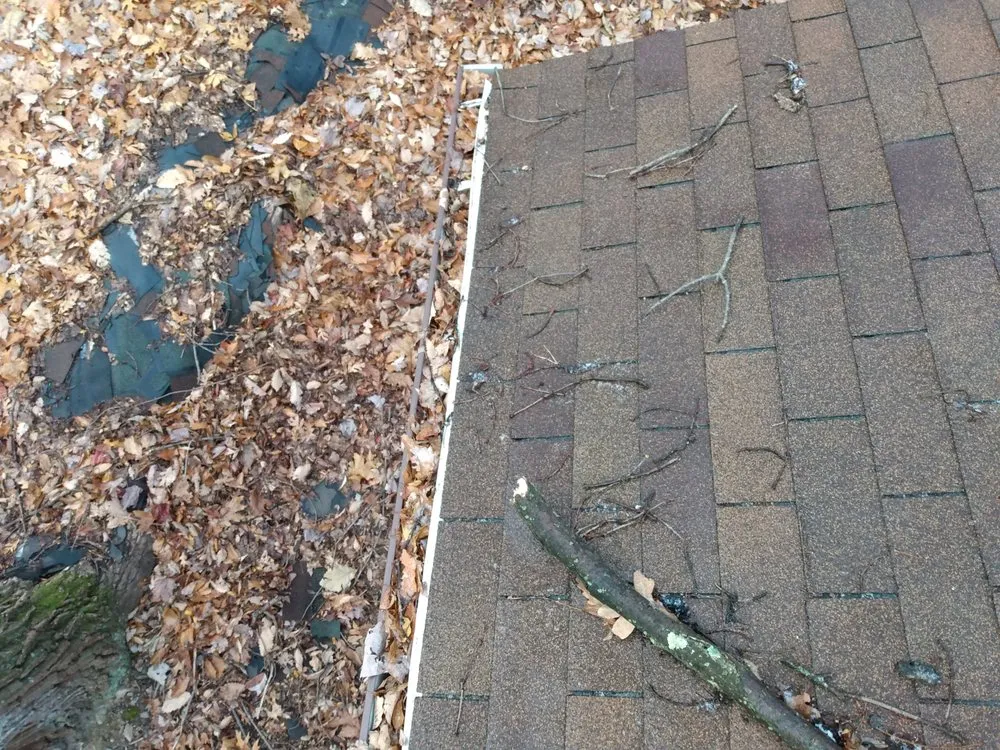 Emergency flat roof repair for homes in Berkeley Springs, WV by Amr Roofing