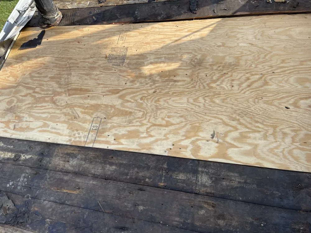 Slide of Amsterdam roofing experts