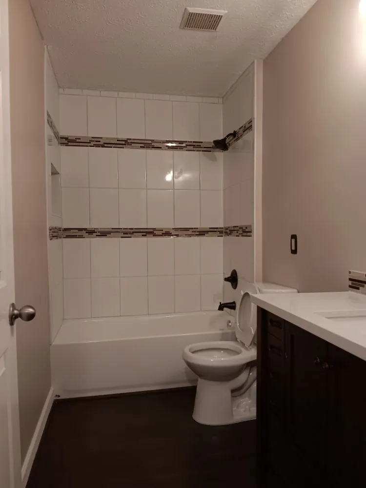 Slide of Amv Contractors