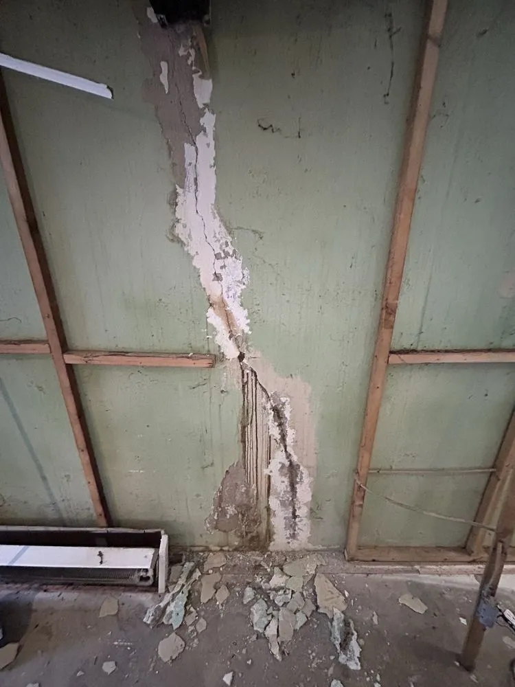 Slide of Anchored Construction