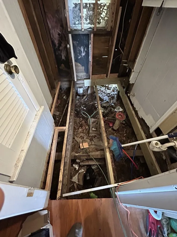 Slide of Andino Remodeling