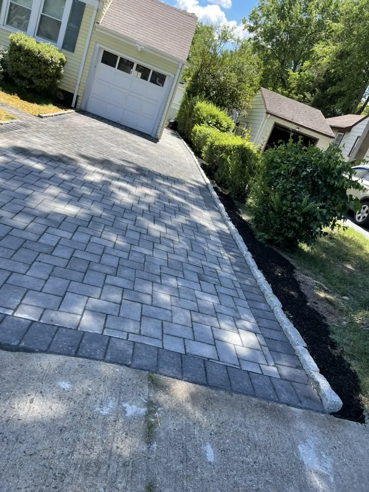 Slide of Andrade construcion