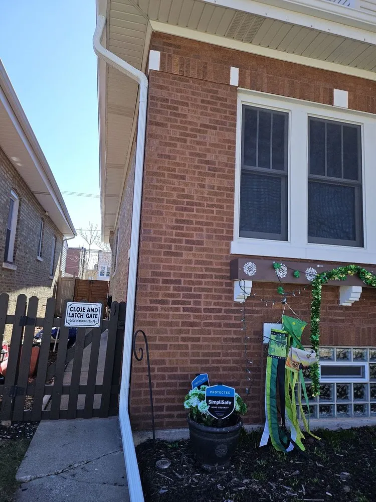 Slide of Andy's Custom Gutters