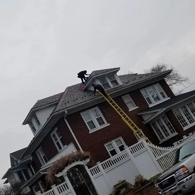 Slide of Angel Gonzalez Roofing