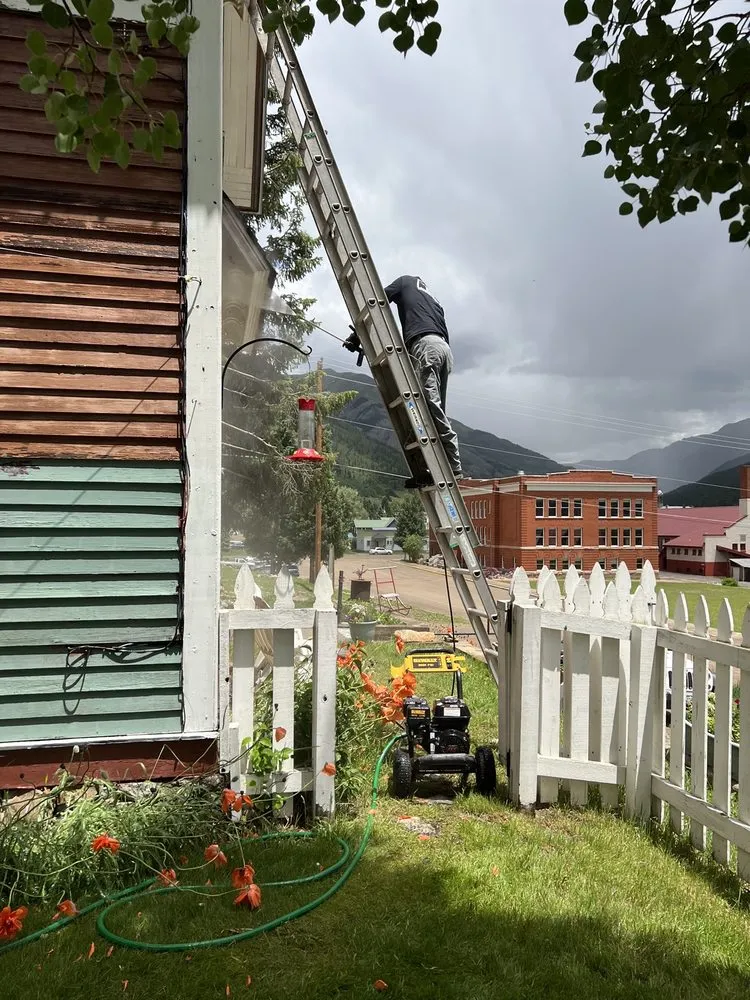 Expert roof inspection same-day service across Silverton, CO - Angeles MT Construction