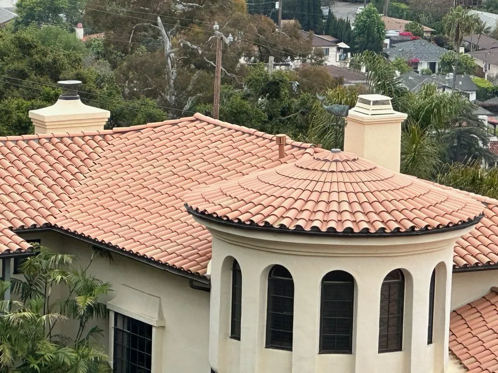 Slide of Angeles Roofing