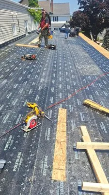 Angelo's Construction & Roofing Logo