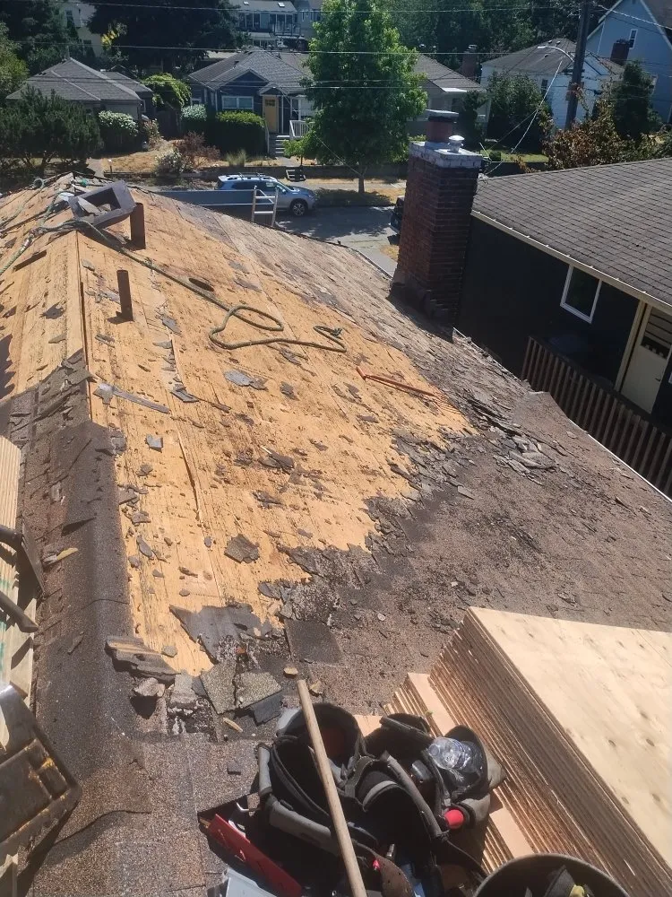 Slide of Anibal's Roofing