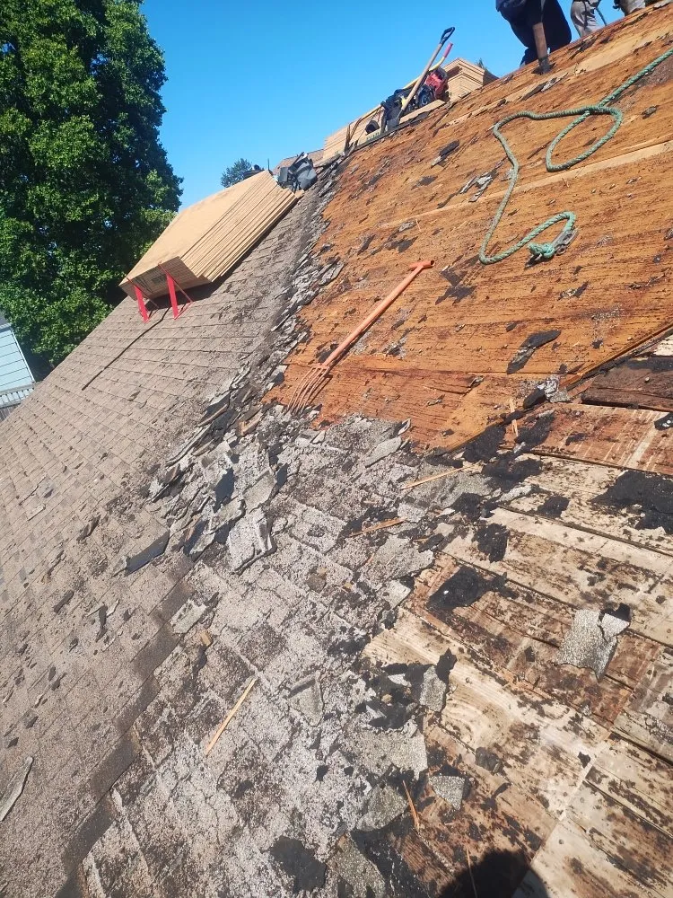 Slide of Anibal's Roofing