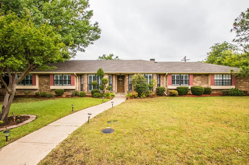 Slide of Ann Aaron Interior Design