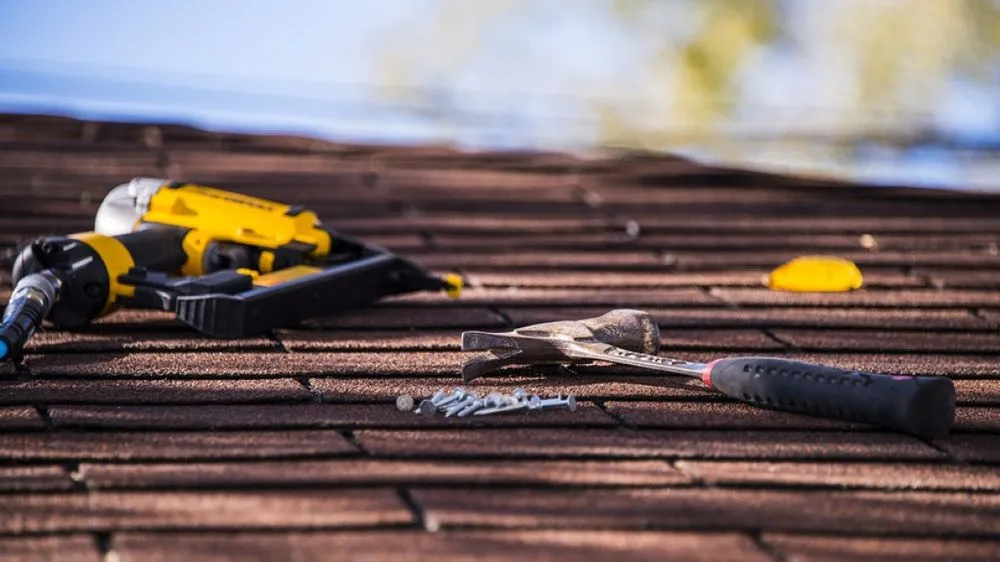 Slide of Anner's Roofing
