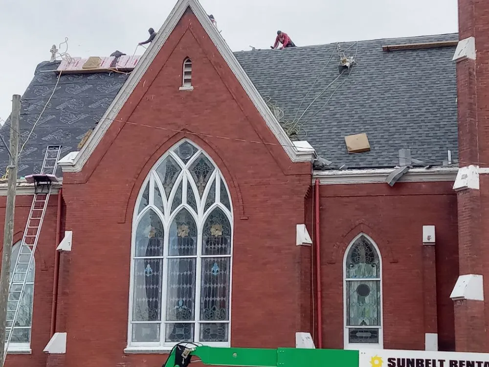 Emergency roof repair in Chesapeake, OH by Antar Roofing