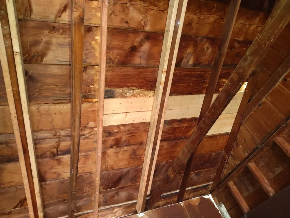 Slide of Anthony Colombo's Roofing and Repair