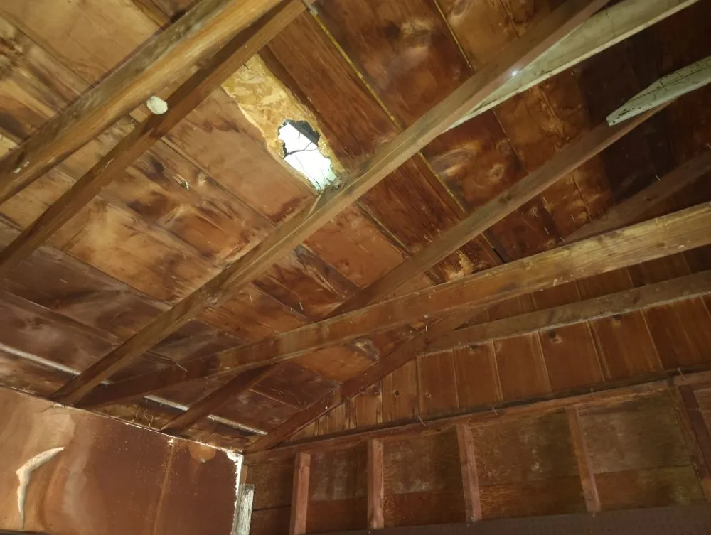 Slide of Anthony Colombo's Roofing and Repair