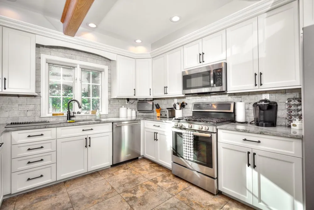 Slide of Anthony Lebo Painting