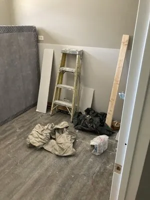 Anthony's & Yaki Roofing Logo