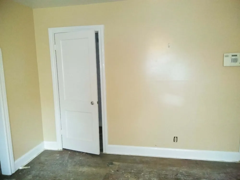 Slide of Anthony's Roofing Solutions