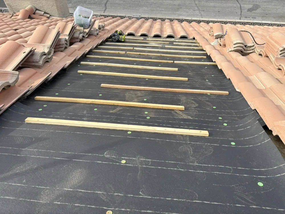 Slide of Antonio Roofing