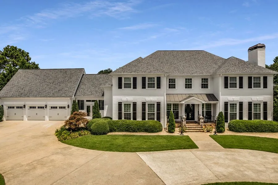 Slide of AP Associates Contracting