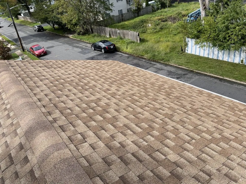 Professional roof repair in Woodbridge Township, NJ by A&P Singh Construction