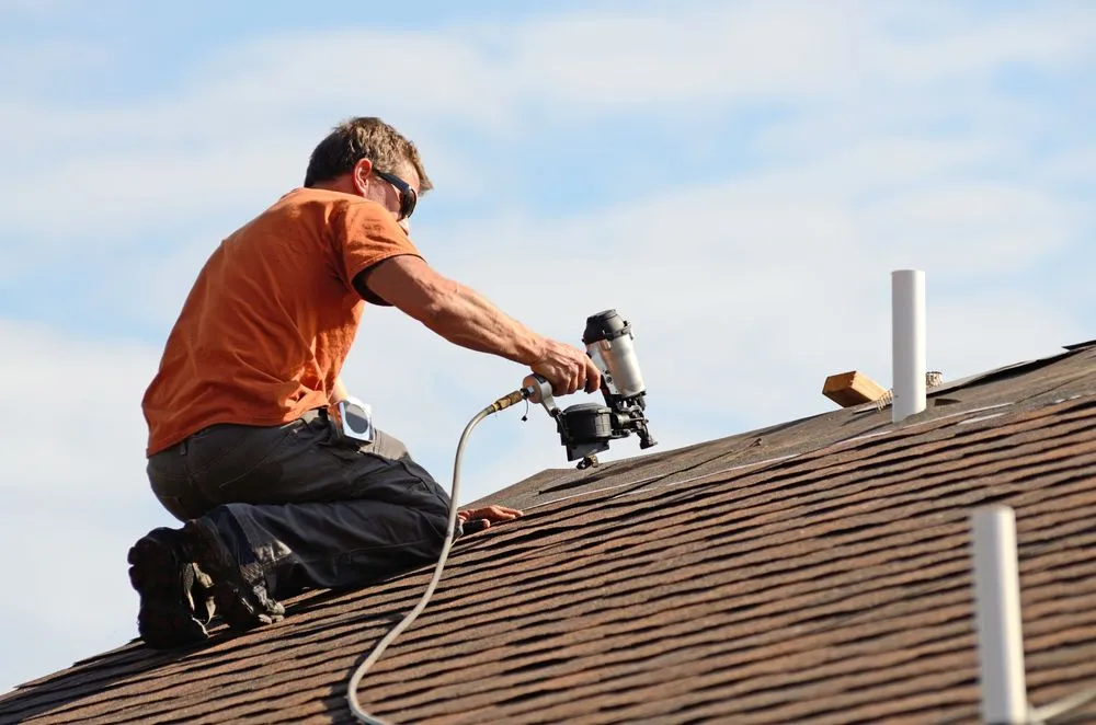 Reliable shingle roofing service experts serving Circle, MT - Apex Roofing