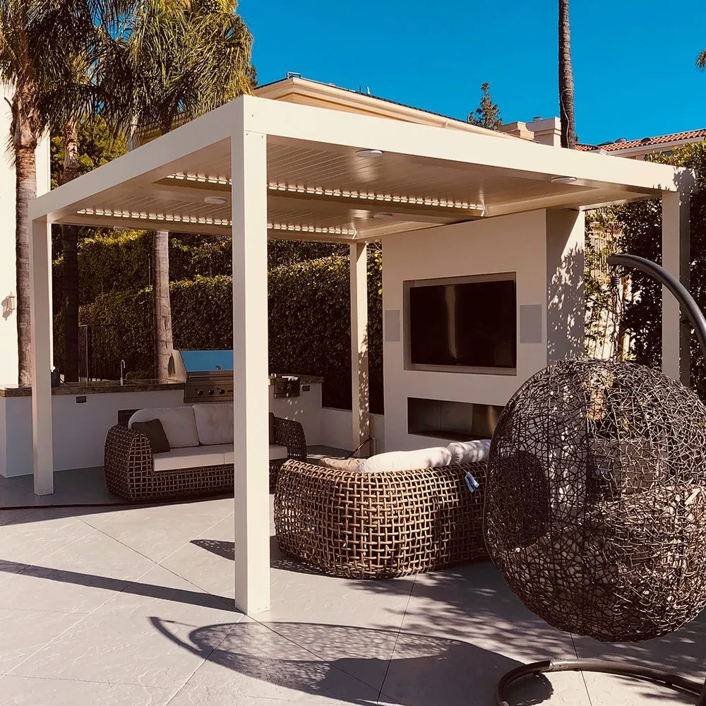 Slide of Apollo Opening Roof