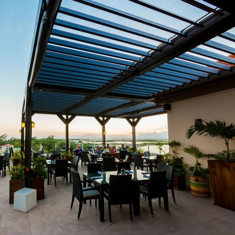 Slide of Apollo Opening Roof