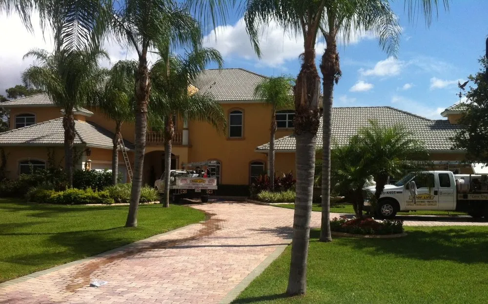 Slide of Appel Roof Cleaning