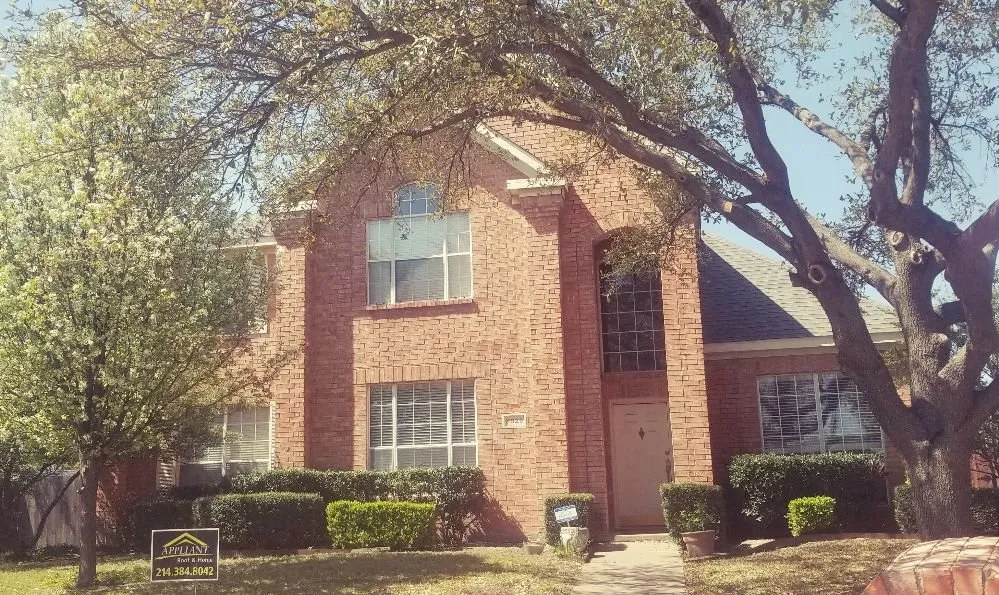 Slide of Appliant Roof and Home