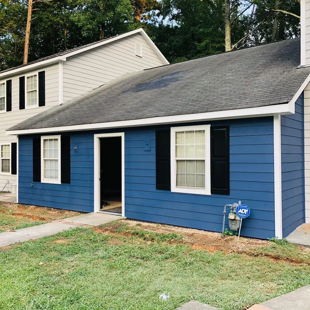 Slide of AppliedMax Siding